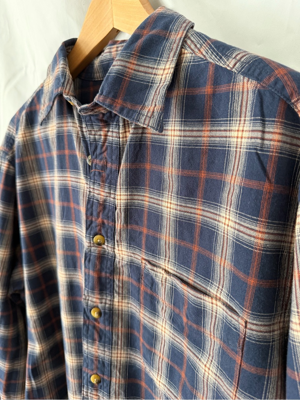 Vintage L.L. Bean Navy and Cream Plaid Heavy cotton Button-Down Shirt - Picture 4 of 10